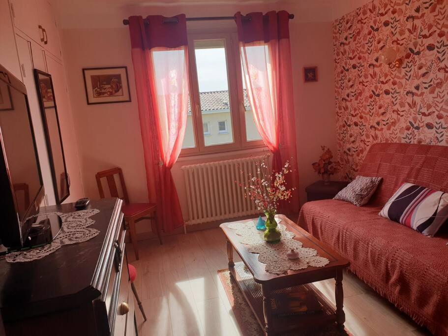 Appartement Avec Grand Jardin Labatut  Luaran gambar